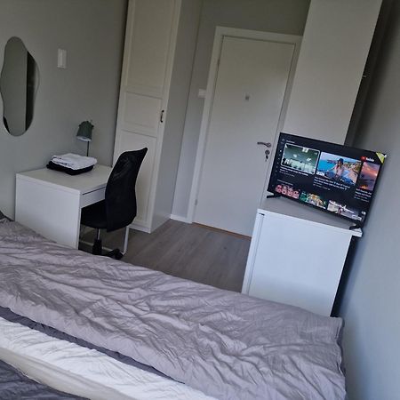 Privat Room In Shared 3 Rooms Apartment Manglerud Oslo Kültér fotó