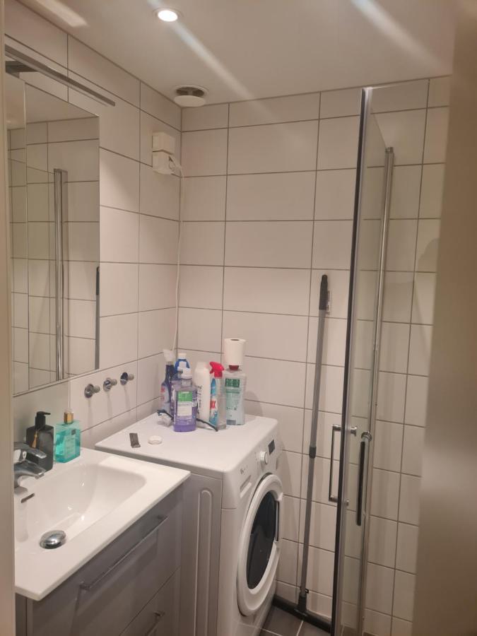 Privat Room In Shared 3 Rooms Apartment Manglerud Oslo Kültér fotó